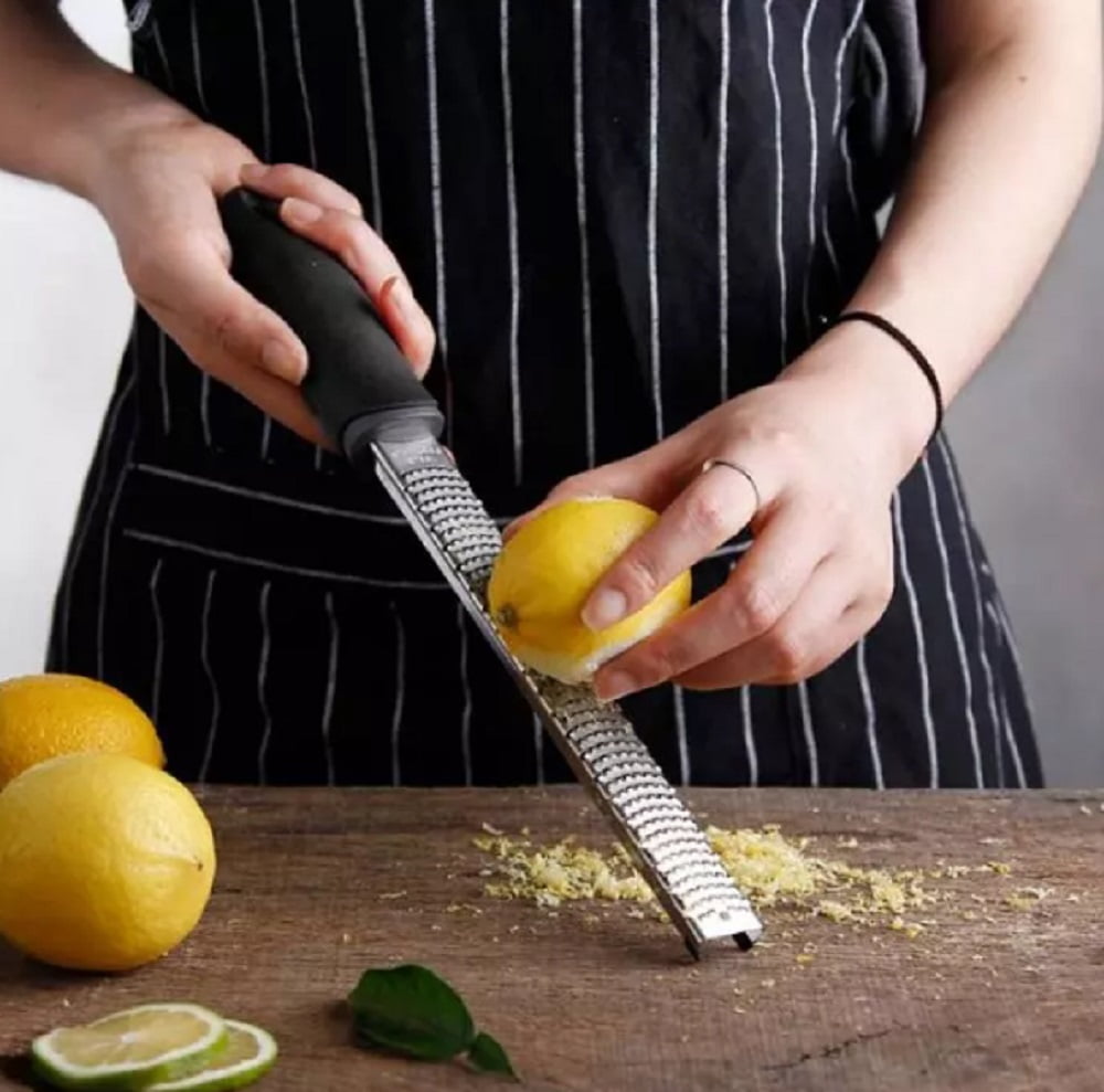1-Pack Premium Lemon Zester & Cheese Grater – Stainless Steel Kitchen Tool for Citrus, Parmesan, Chocolate, Ginger, Garlic, Nutmeg & Vegetables TIKA